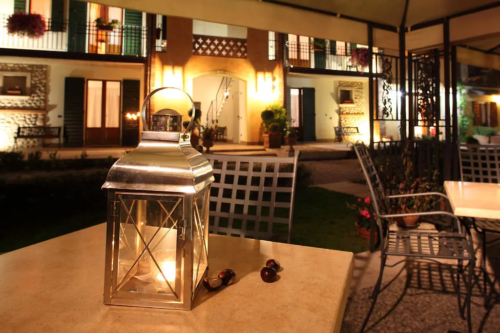 Farm stay Le Vigne Di Adamo Villa Volta Mantovana Italy